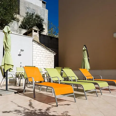 In Mit Grosser Terrasse By Interhome *