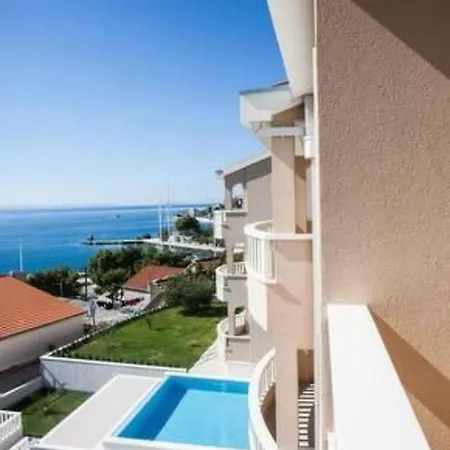 In Mit Grosser Terrasse By Interhome Dugi Rat